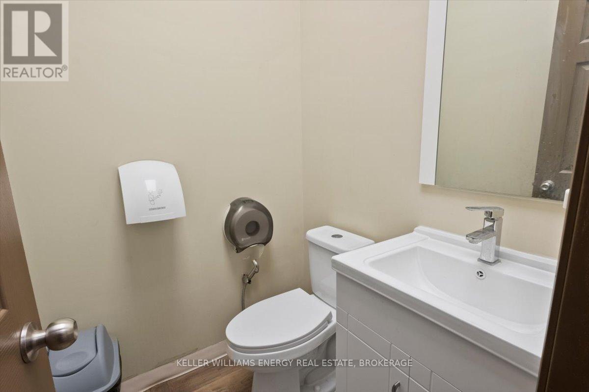 17 King Street W, Oshawa, Ontario  L1H 1A1 - Photo 26 - E11971477