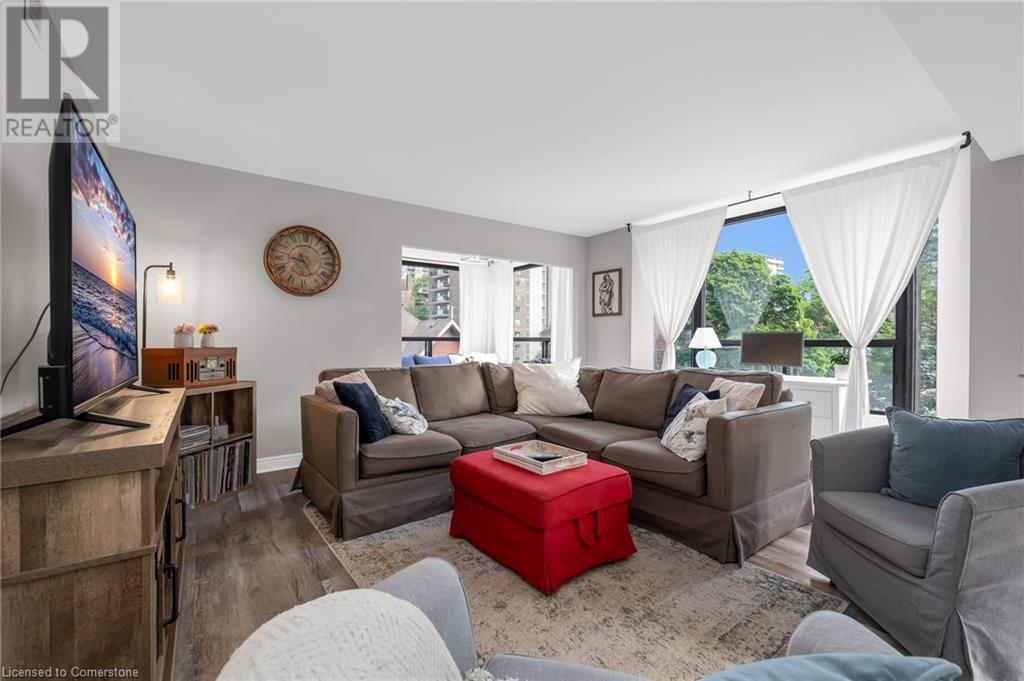 Property at 49 ROBINSON Street Unit# 300 image 5