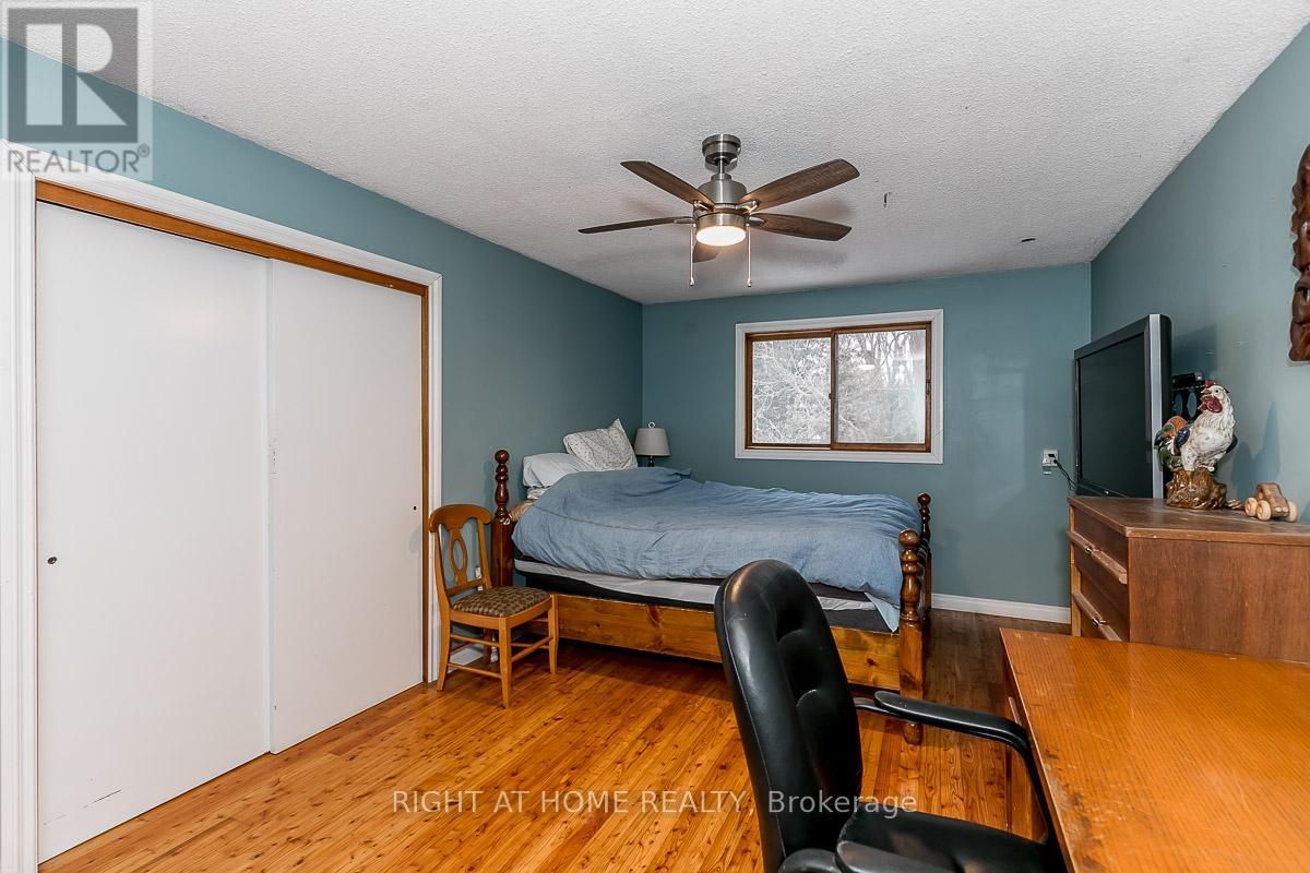 401 Ridge Road W, Oro-Medonte, Ontario  L0L 2E0 - Photo 19 - S11971521