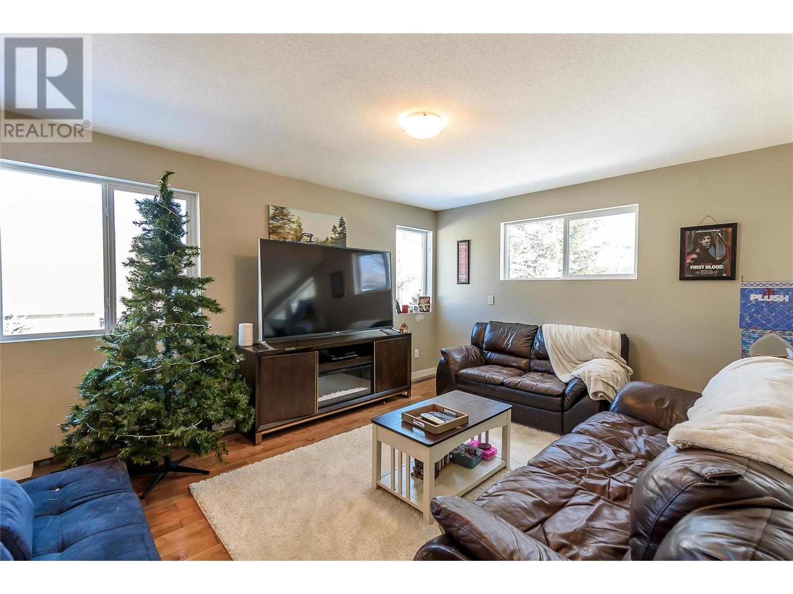 42 Lakeshore Drive, Vernon, British Columbia  V1H 2A1 - Photo 48 - 10335242