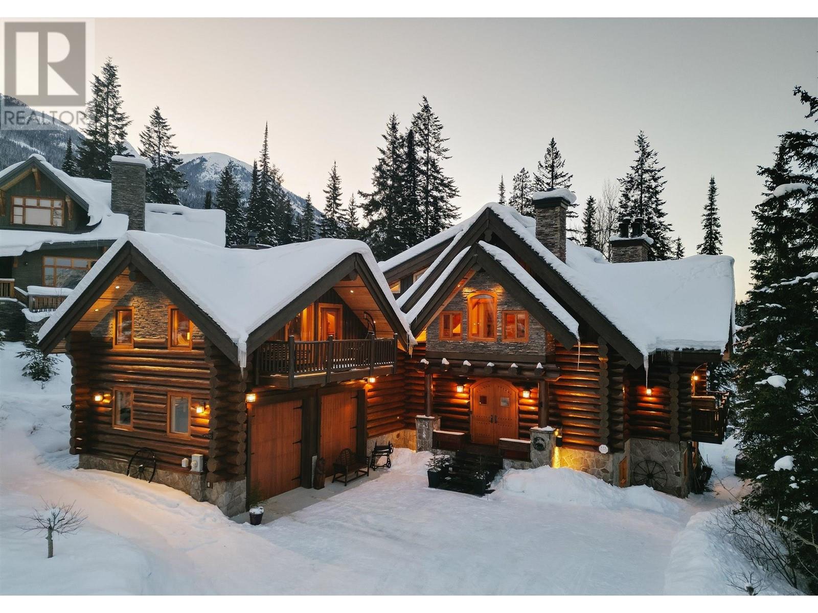 1595 COLUMBIA VALLEY VEIW Drive, Golden, British Columbia