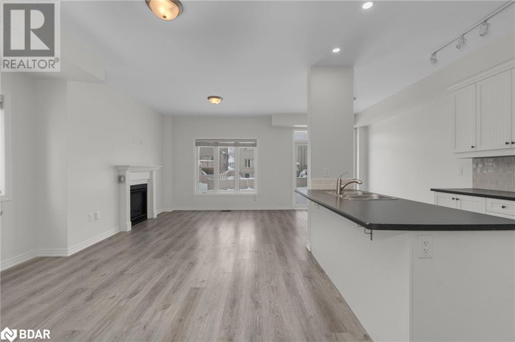 19 Churchlea Mews, Orillia, Ontario  L3V 8K9 - Photo 5 - 40698606