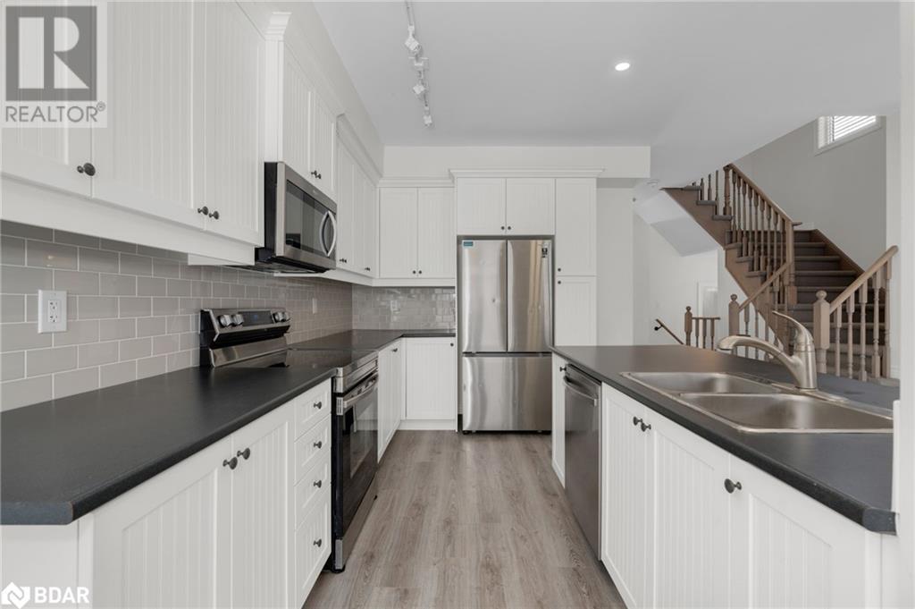 19 Churchlea Mews, Orillia, Ontario  L3V 8K9 - Photo 6 - 40698606