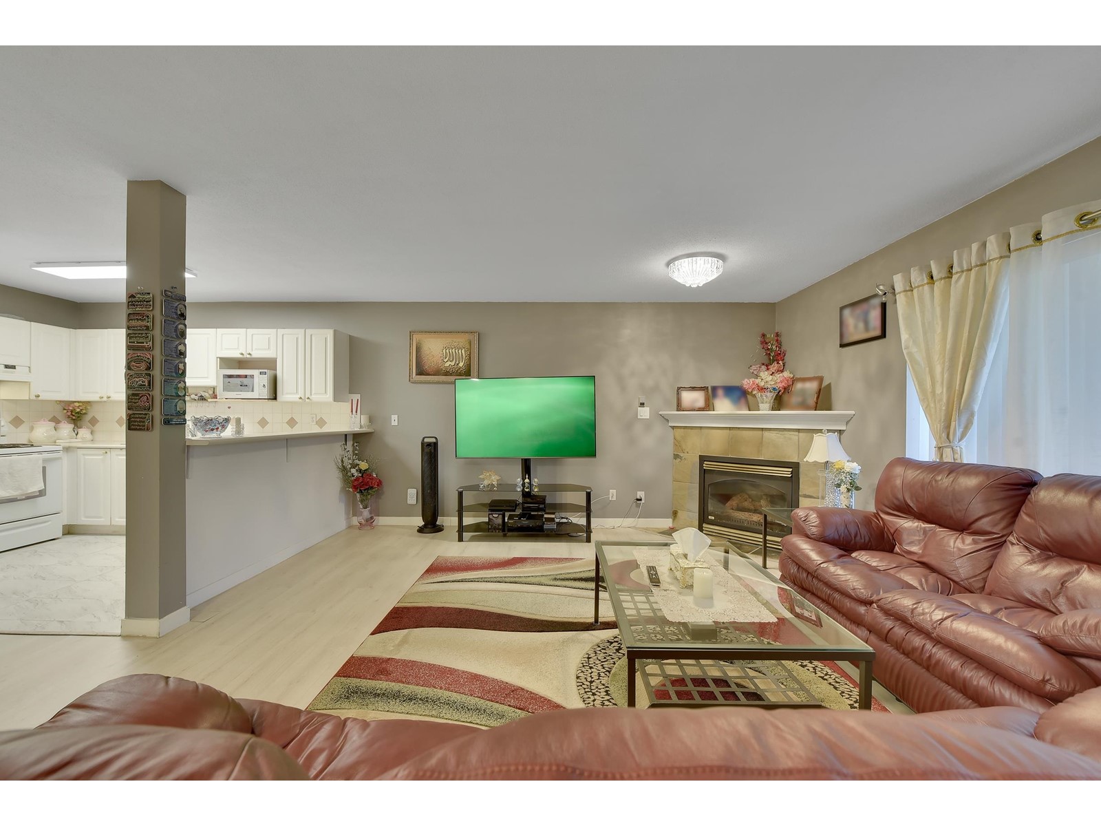 2 13640 84 Avenue, Surrey, British Columbia  V3W 0T6 - Photo 1 - R2966007