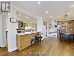 26 GREYHOUND DRIVE E, Toronto, Ontario