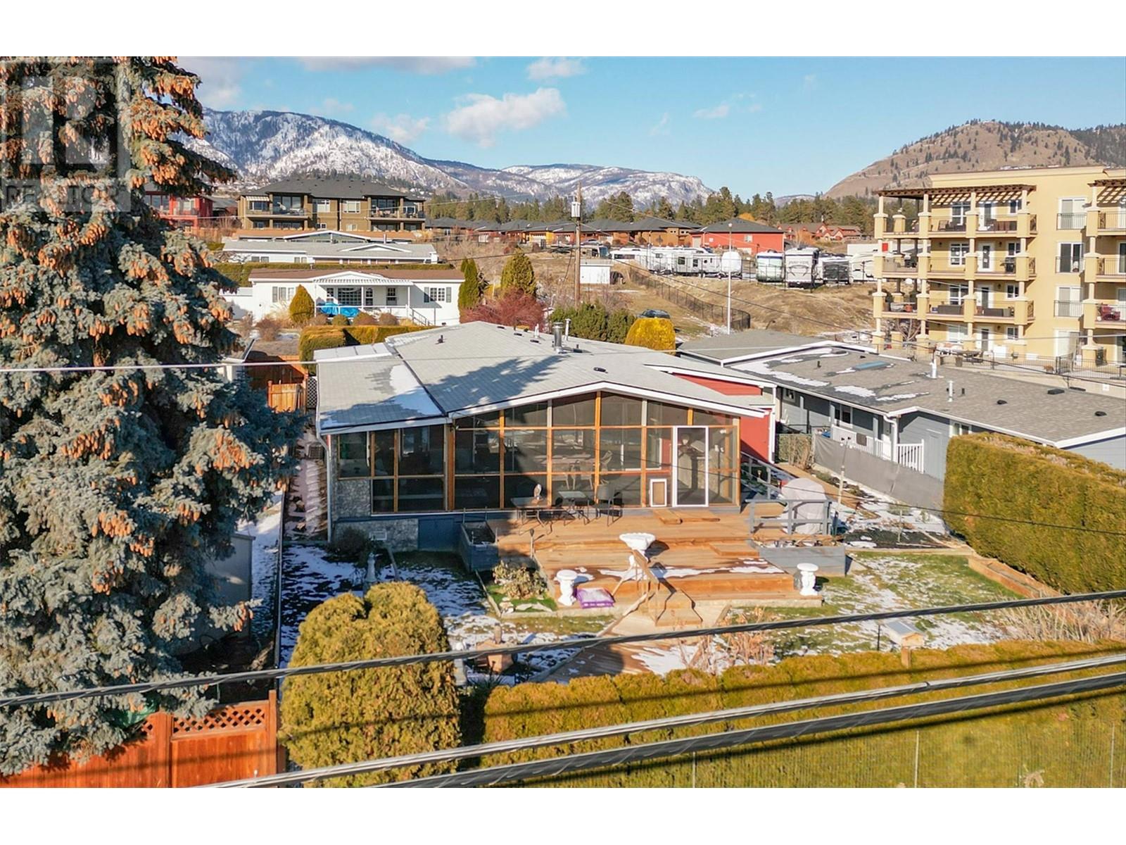 Property at 2098 Boucherie Road Unit# 52 image 5