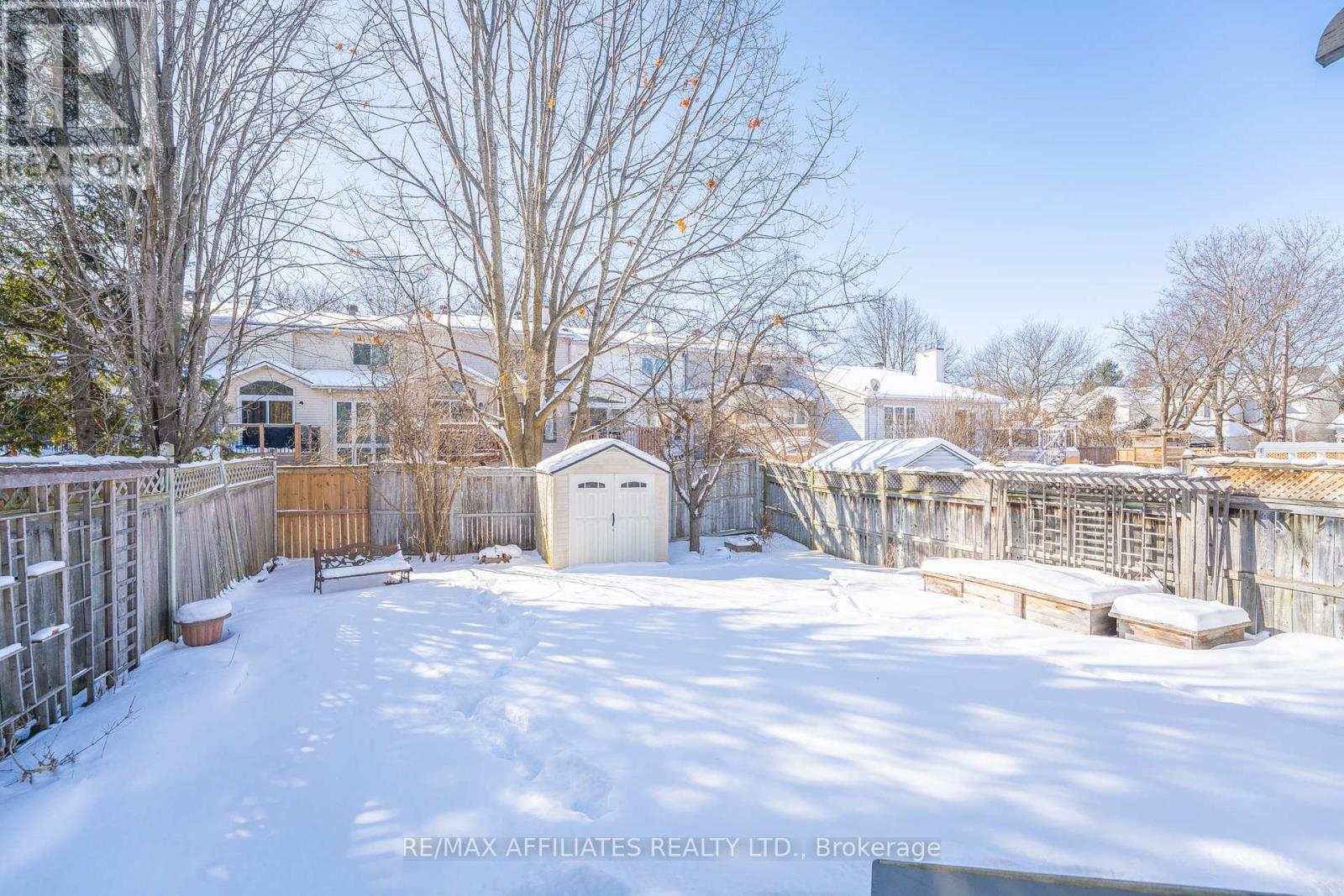 33 INVERARY DRIVE Ottawa