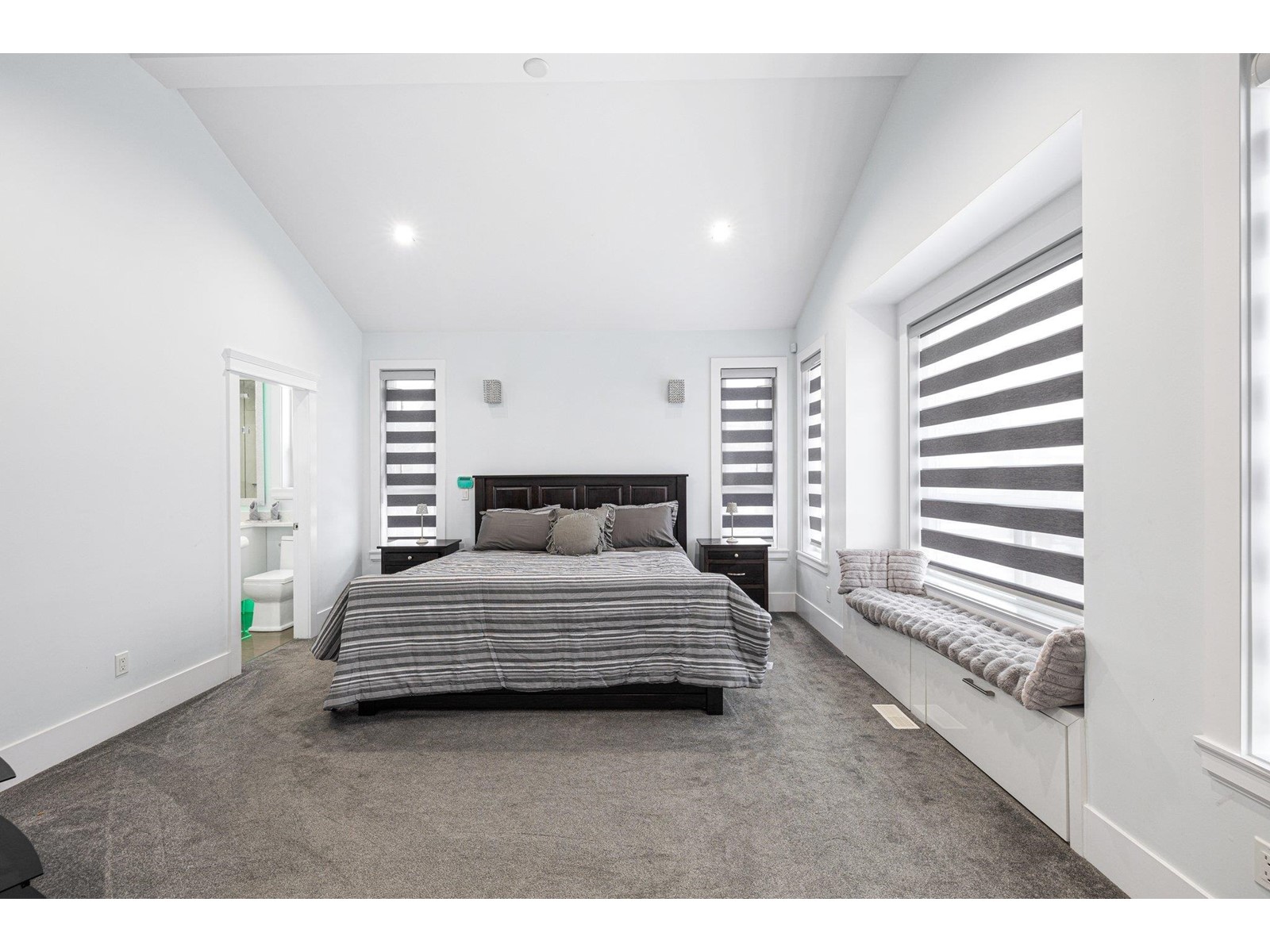10805 141 Avenue, Surrey, British Columbia  V3R 3J5 - Photo 18 - R2964681