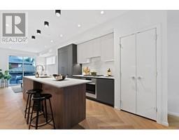 121 755 W 49TH AVENUE, Vancouver, British Columbia