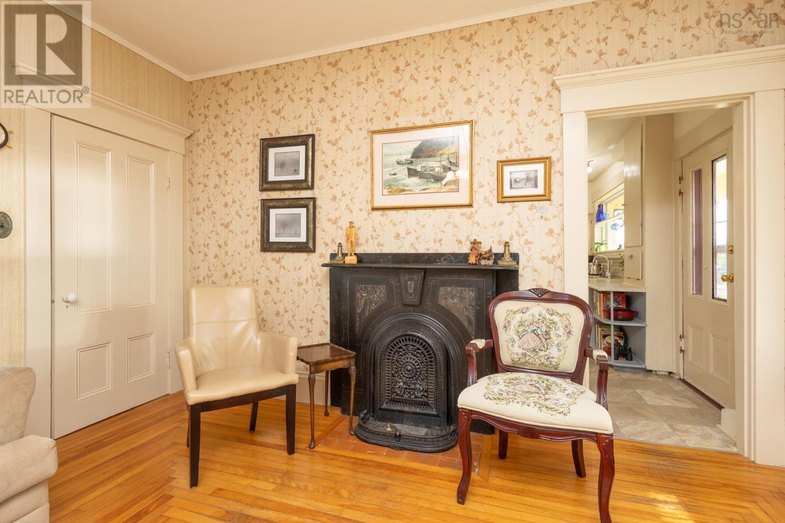 50 Albert Street, Yarmouth, Nova Scotia  B5A 3N7 - Photo 12 - 202502001