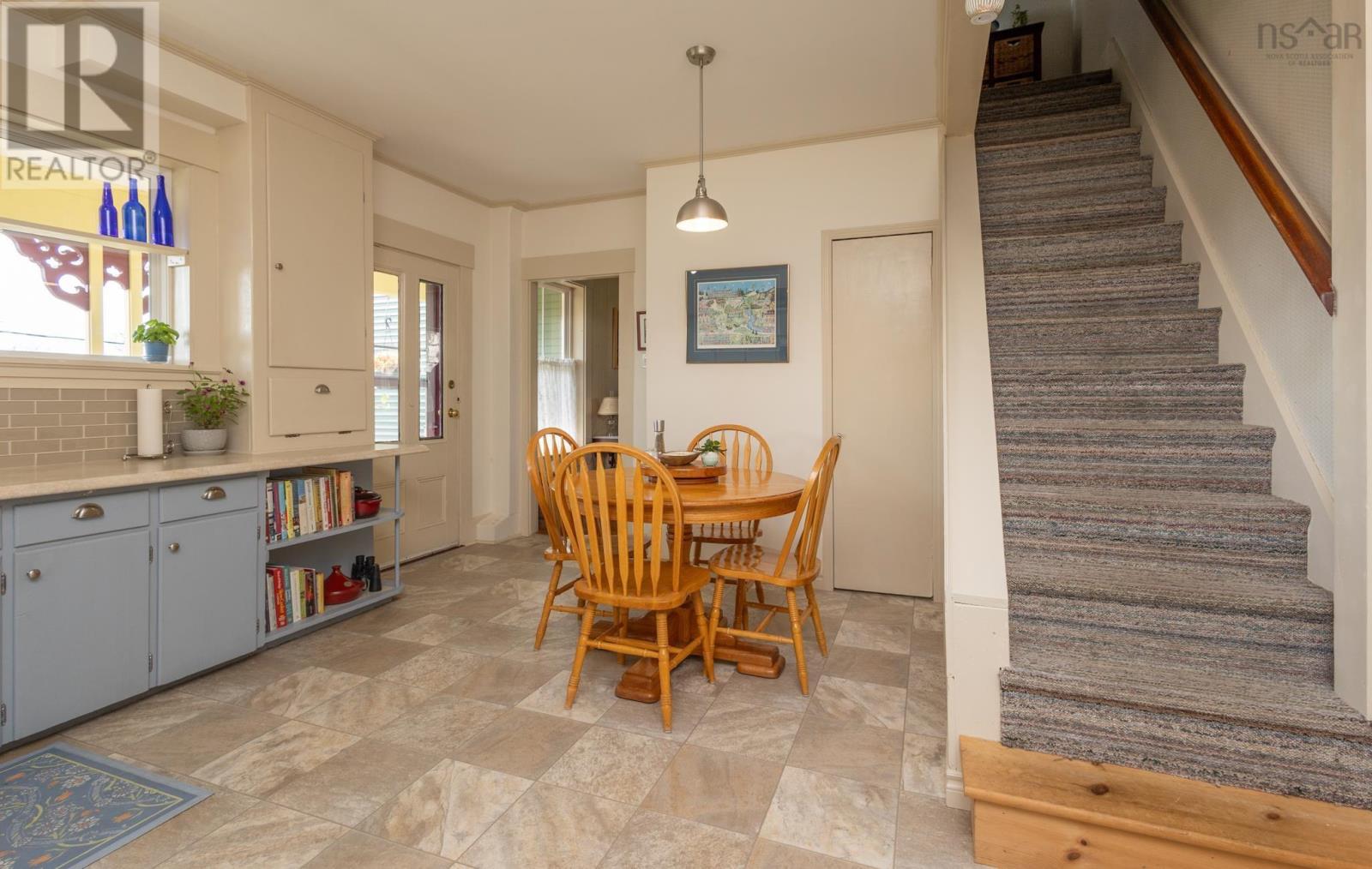 50 Albert Street, Yarmouth, Nova Scotia  B5A 3N7 - Photo 8 - 202502001