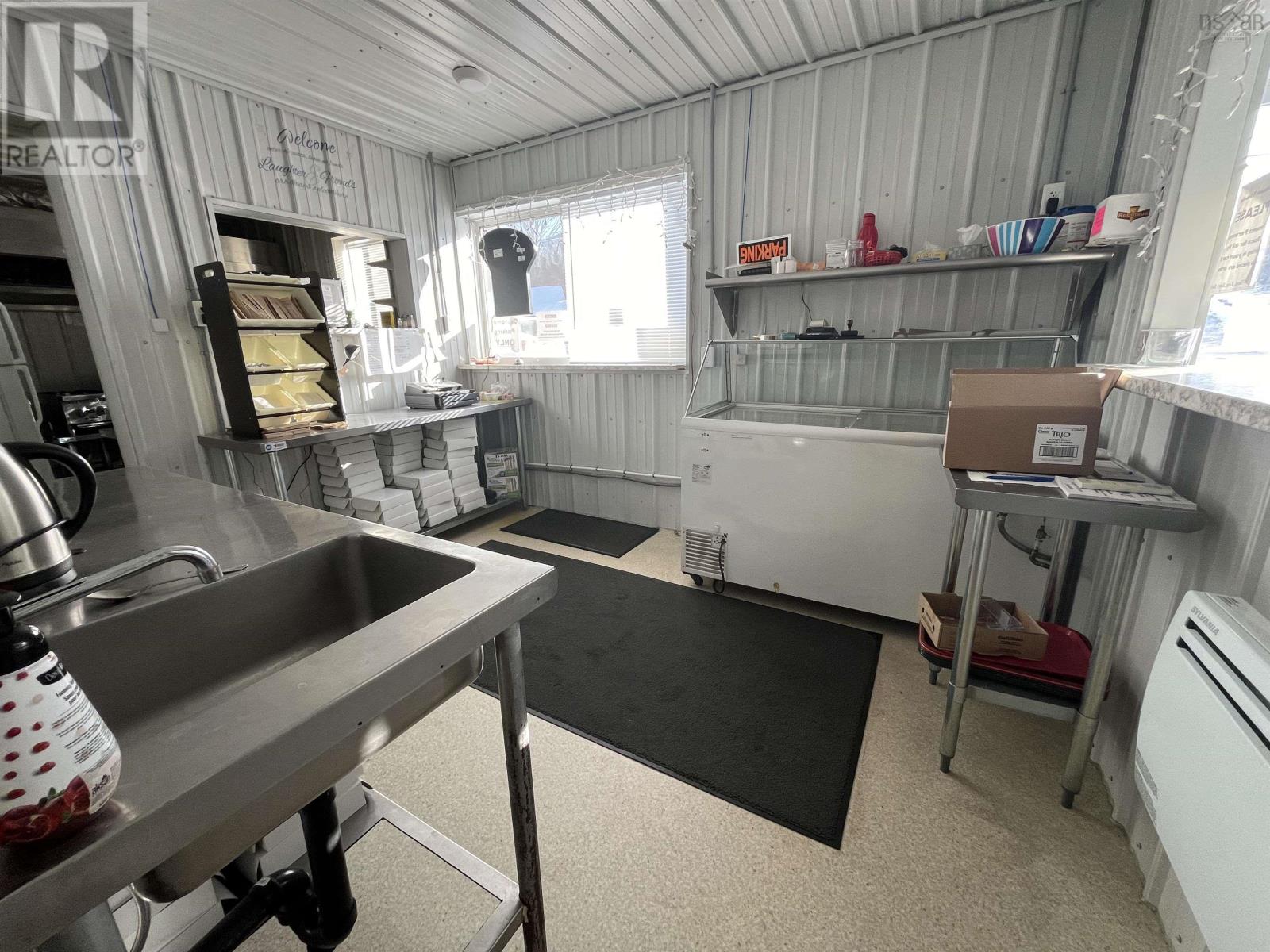 149 Main Street, Trenton, Nova Scotia  B0K 1X0 - Photo 7 - 202502873