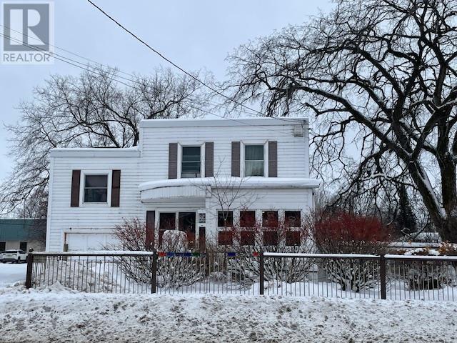 86 Duke ST, Dryden, Ontario