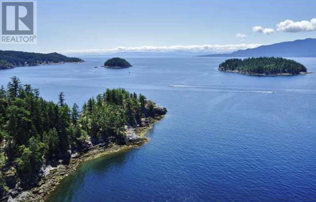 4160 Packalen Boulevard, Pender Harbour, British Columbia  V0N 1S0 - Photo 1 - R2966645