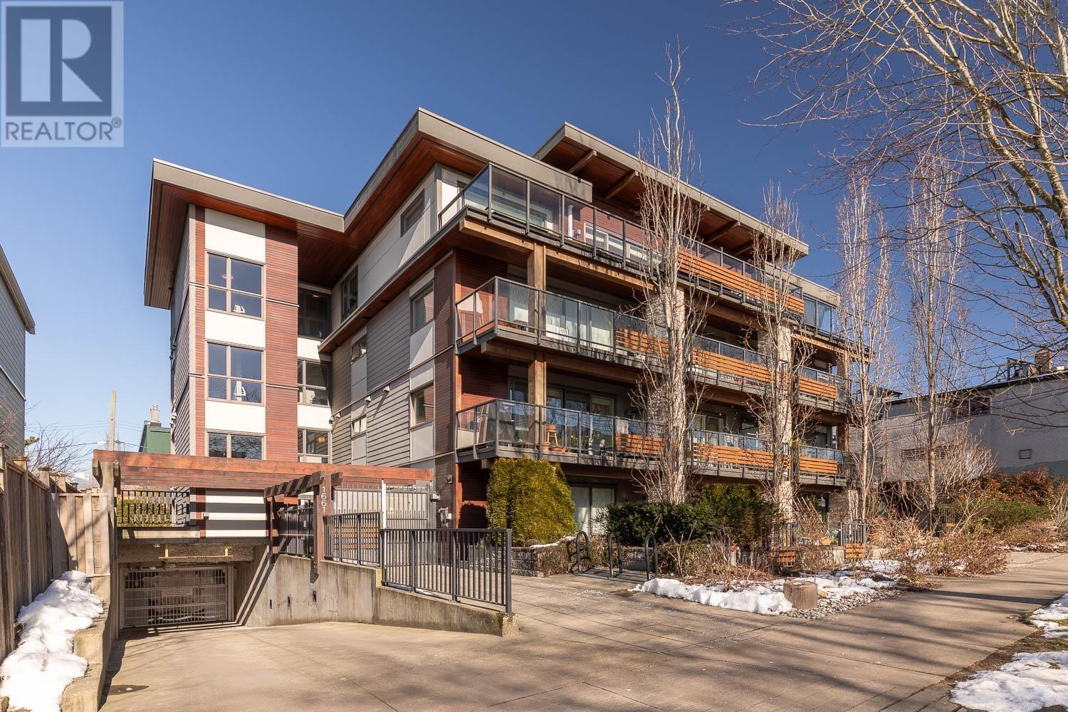 Listing Picture 17 of 19 : 307 1661 E 2ND AVENUE, Vancouver / 溫哥華 - 魯藝地產 Yvonne Lu Group - MLS Medallion Club Member