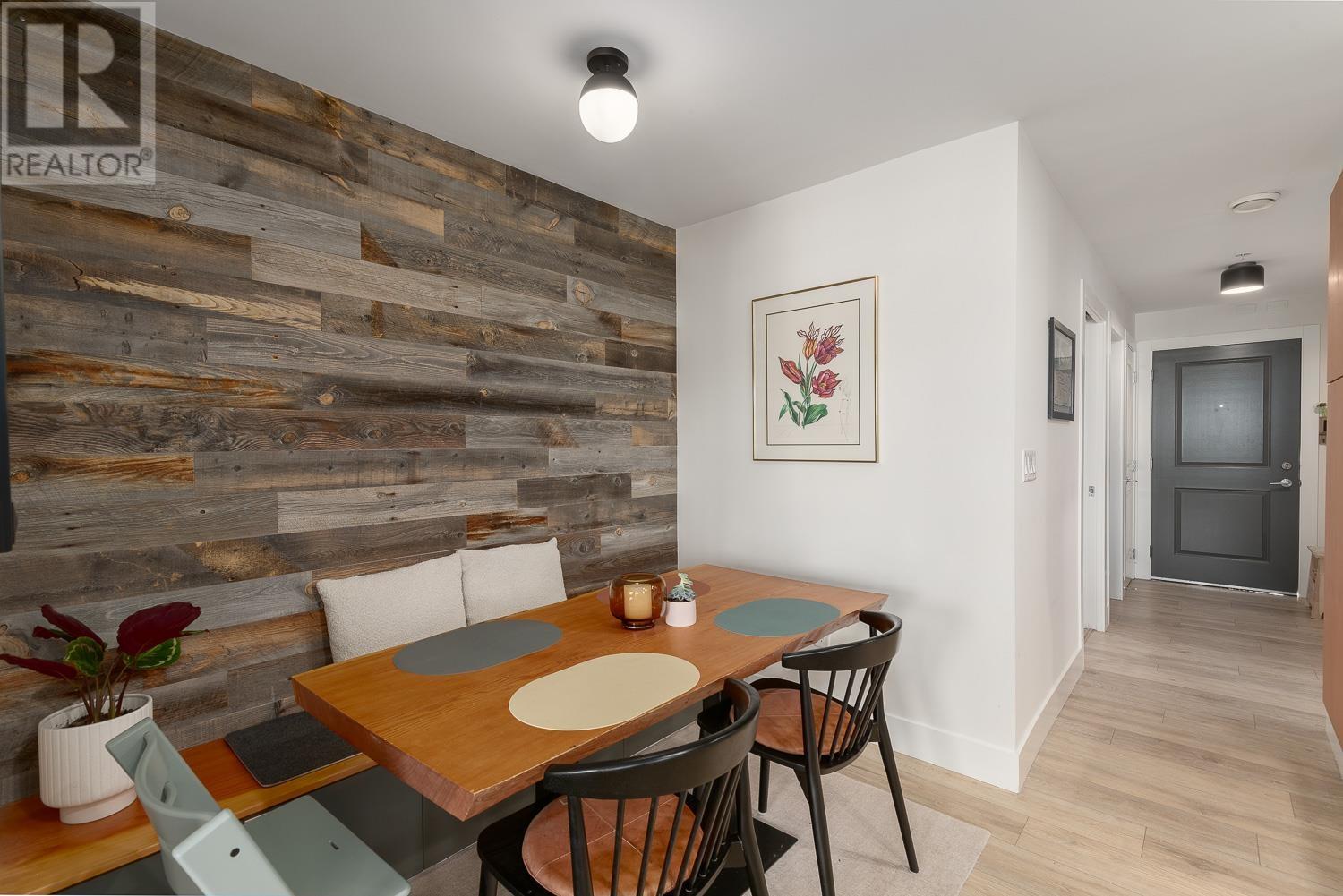 Listing Picture 8 of 19 : 307 1661 E 2ND AVENUE, Vancouver / 溫哥華 - 魯藝地產 Yvonne Lu Group - MLS Medallion Club Member