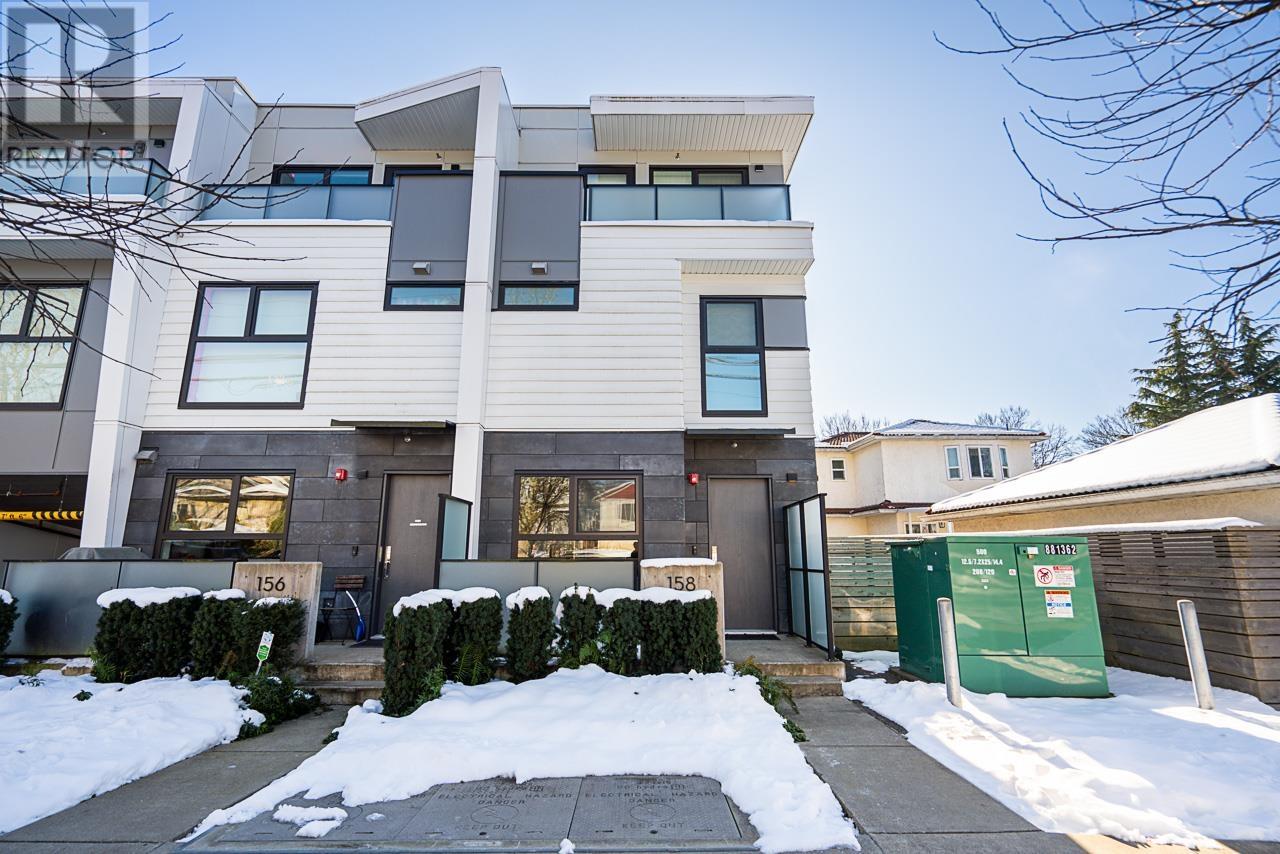 158 W WOODSTOCK AVENUE, vancouver, British Columbia