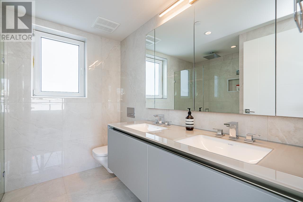 158 W Woodstock Avenue, Vancouver, British Columbia  V5Y 0N1 - Photo 22 - R2966630