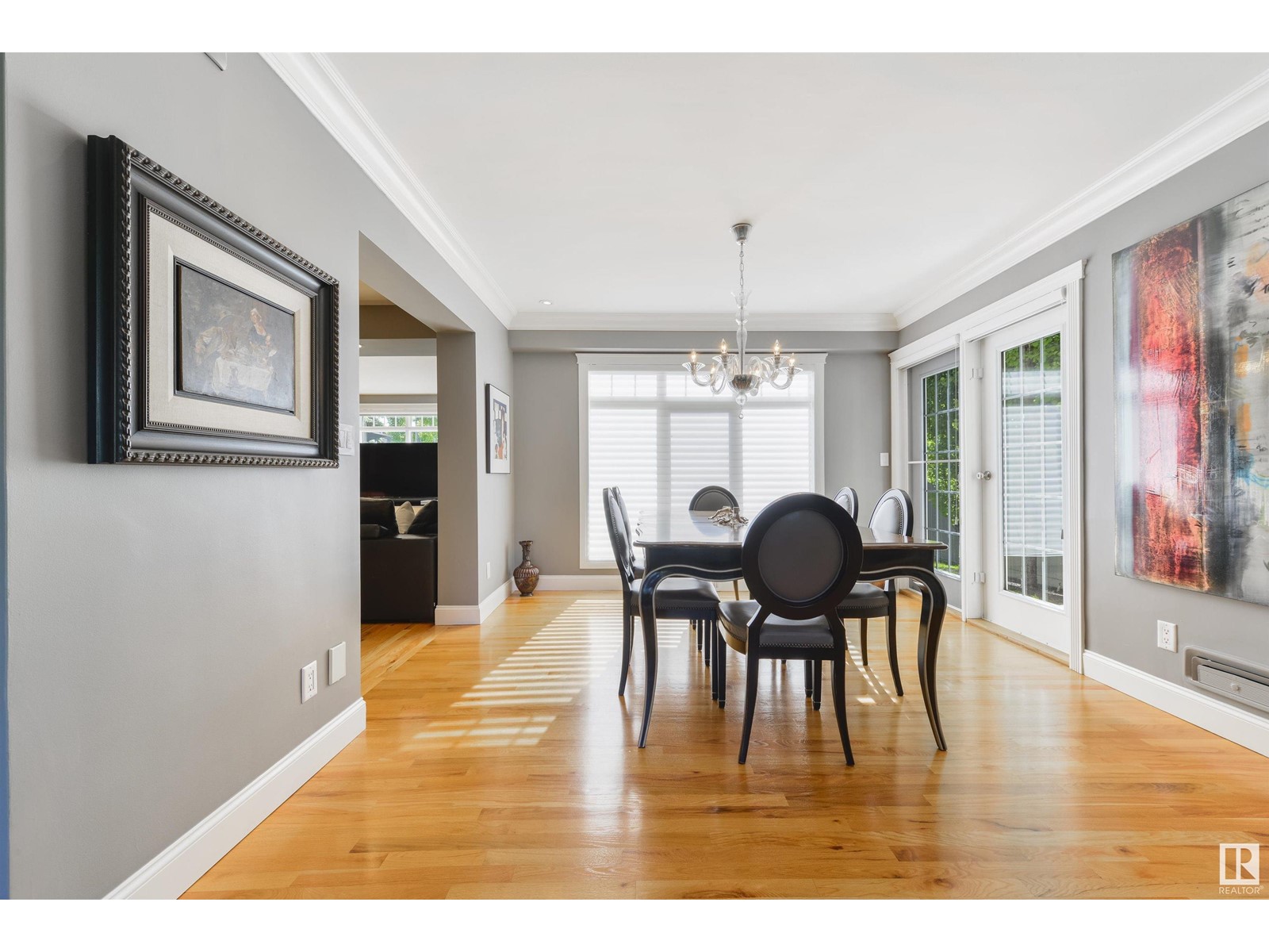 Property at 9507 141 ST NW image 4