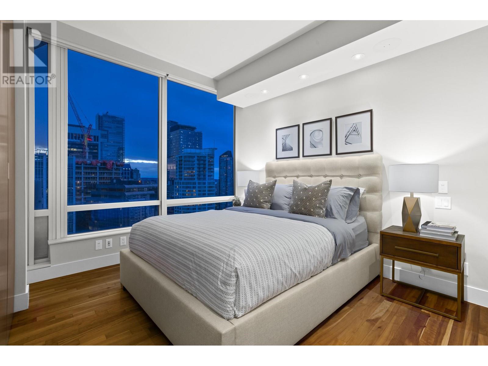 Listing Picture 27 of 40 : 2803 1077 W CORDOVA STREET, Vancouver / 溫哥華 - 魯藝地產 Yvonne Lu Group - MLS Medallion Club Member