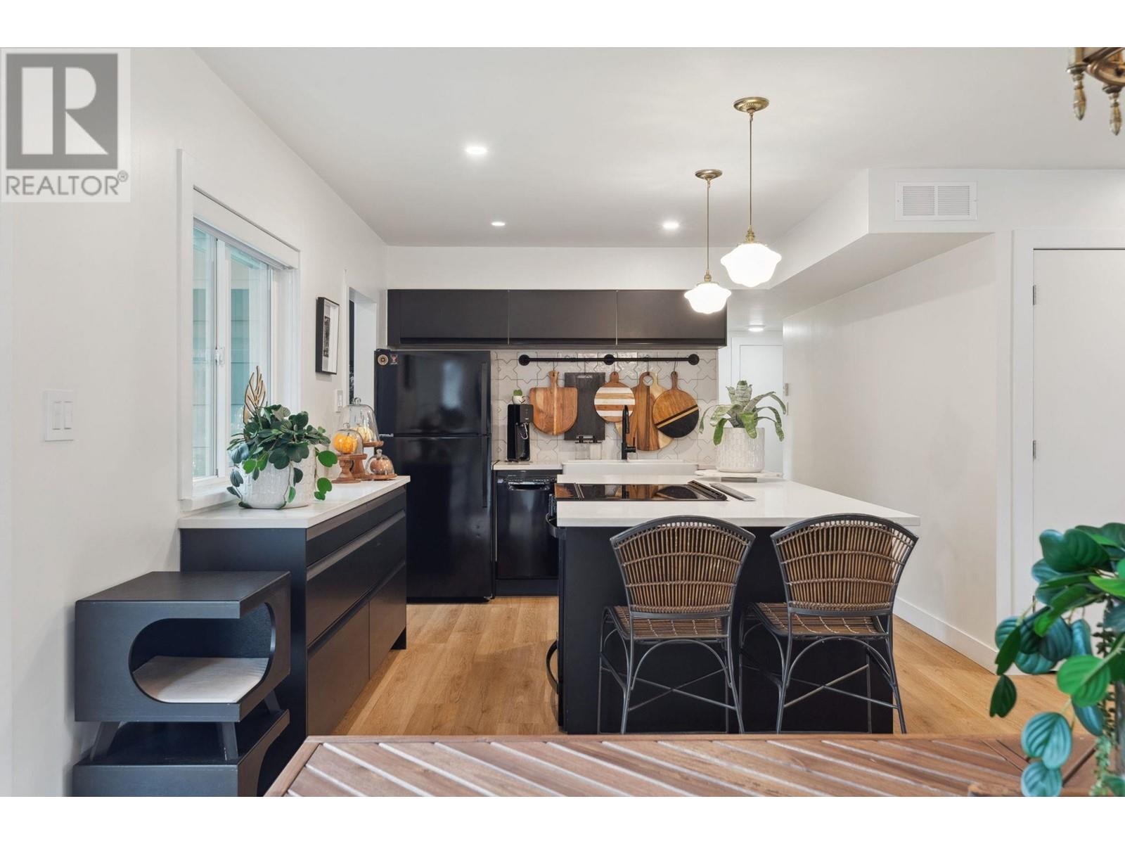 20368 Kent Street, Maple Ridge, British Columbia  V2X 1A6 - Photo 10 - R2966250