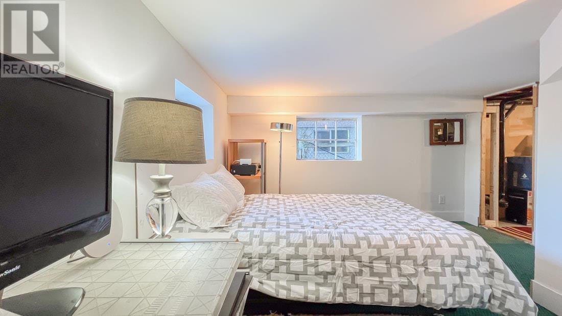 Listing Picture 27 of 39 : 420 E 36TH AVENUE, Vancouver / 溫哥華 - 魯藝地產 Yvonne Lu Group - MLS Medallion Club Member