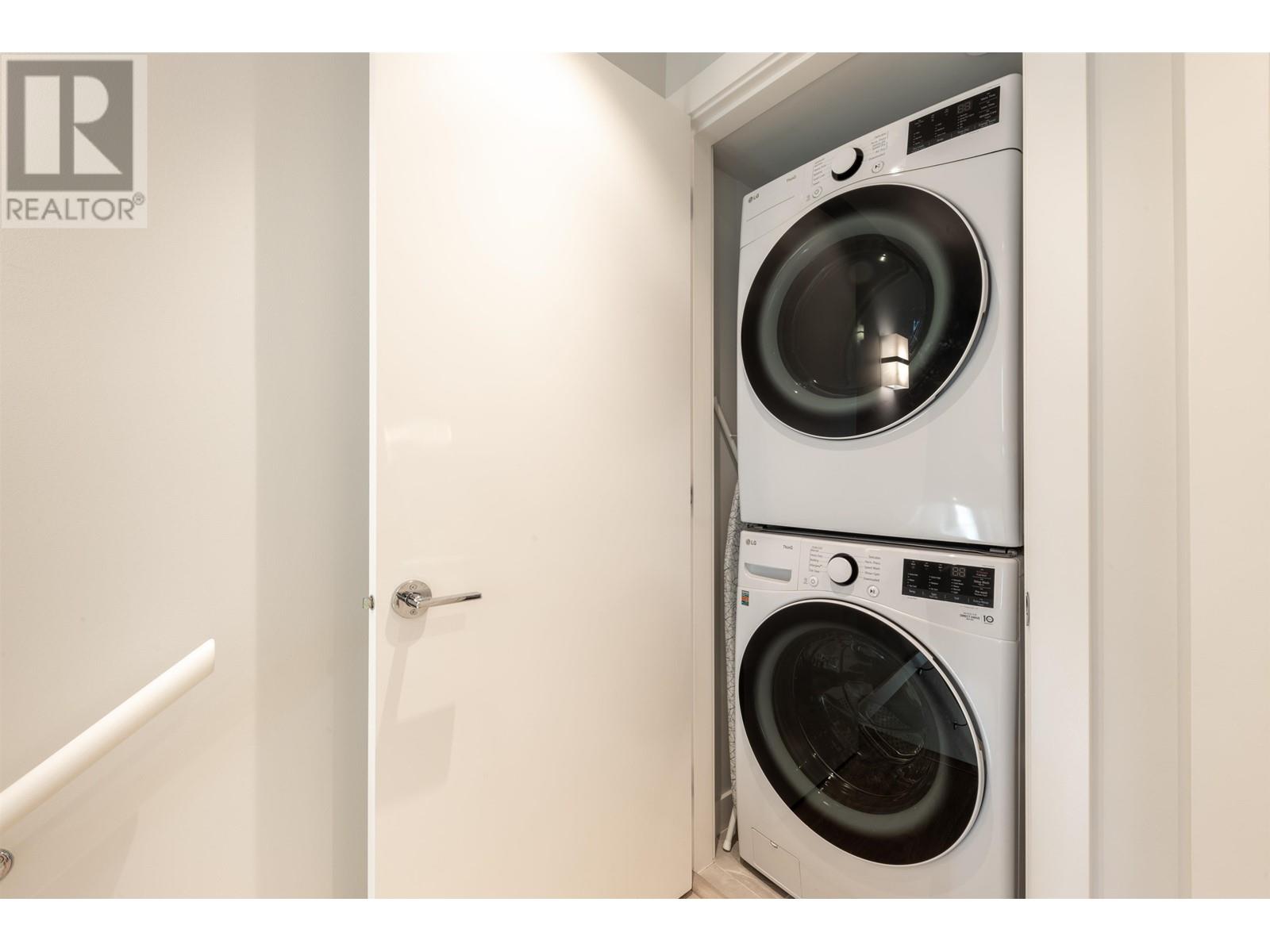 Listing Picture 17 of 24 : 7 2728 ACADIA ROAD, Vancouver / 溫哥華 - 魯藝地產 Yvonne Lu Group - MLS Medallion Club Member