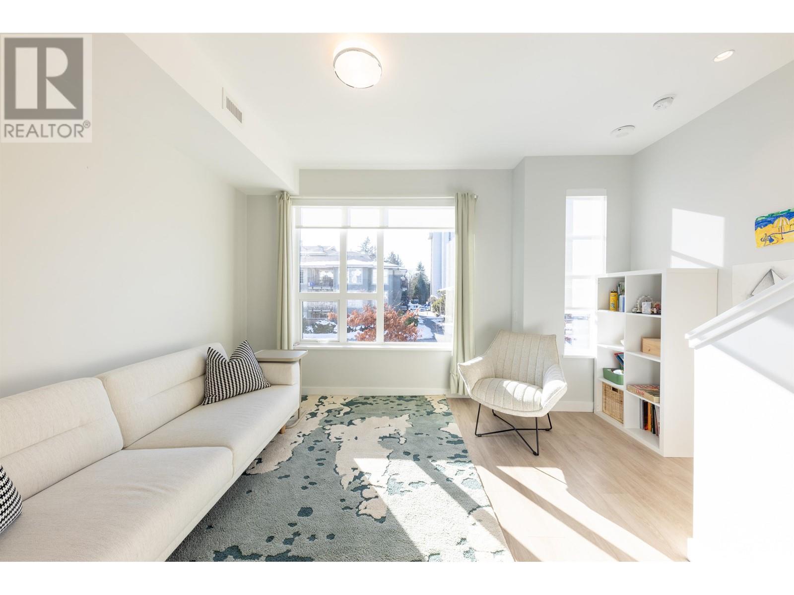 Listing Picture 8 of 24 : 7 2728 ACADIA ROAD, Vancouver / 溫哥華 - 魯藝地產 Yvonne Lu Group - MLS Medallion Club Member