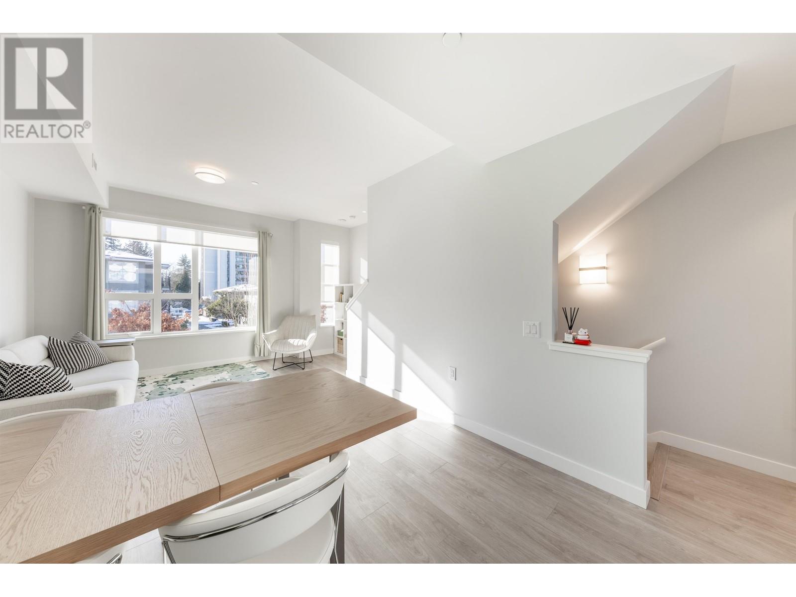 Listing Picture 11 of 24 : 7 2728 ACADIA ROAD, Vancouver / 溫哥華 - 魯藝地產 Yvonne Lu Group - MLS Medallion Club Member