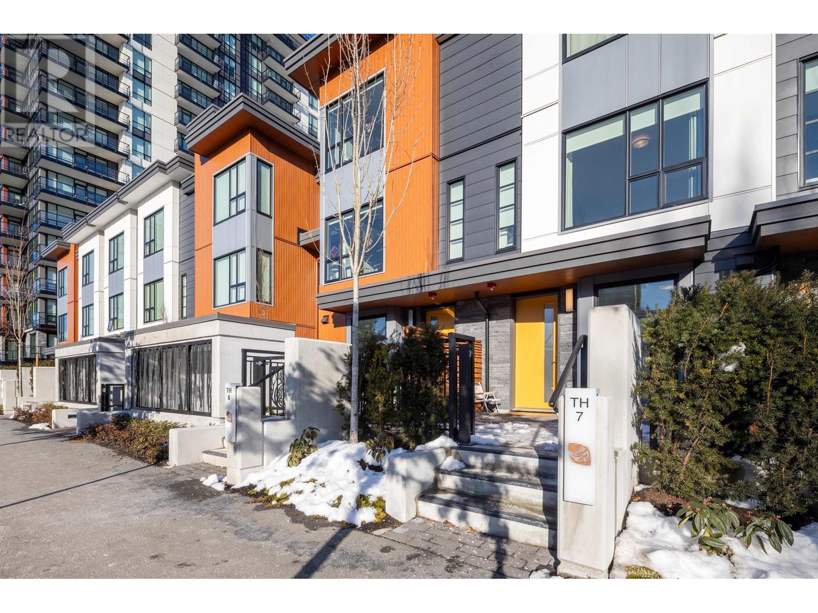 Listing Picture 2 of 24 : 7 2728 ACADIA ROAD, Vancouver / 溫哥華 - 魯藝地產 Yvonne Lu Group - MLS Medallion Club Member