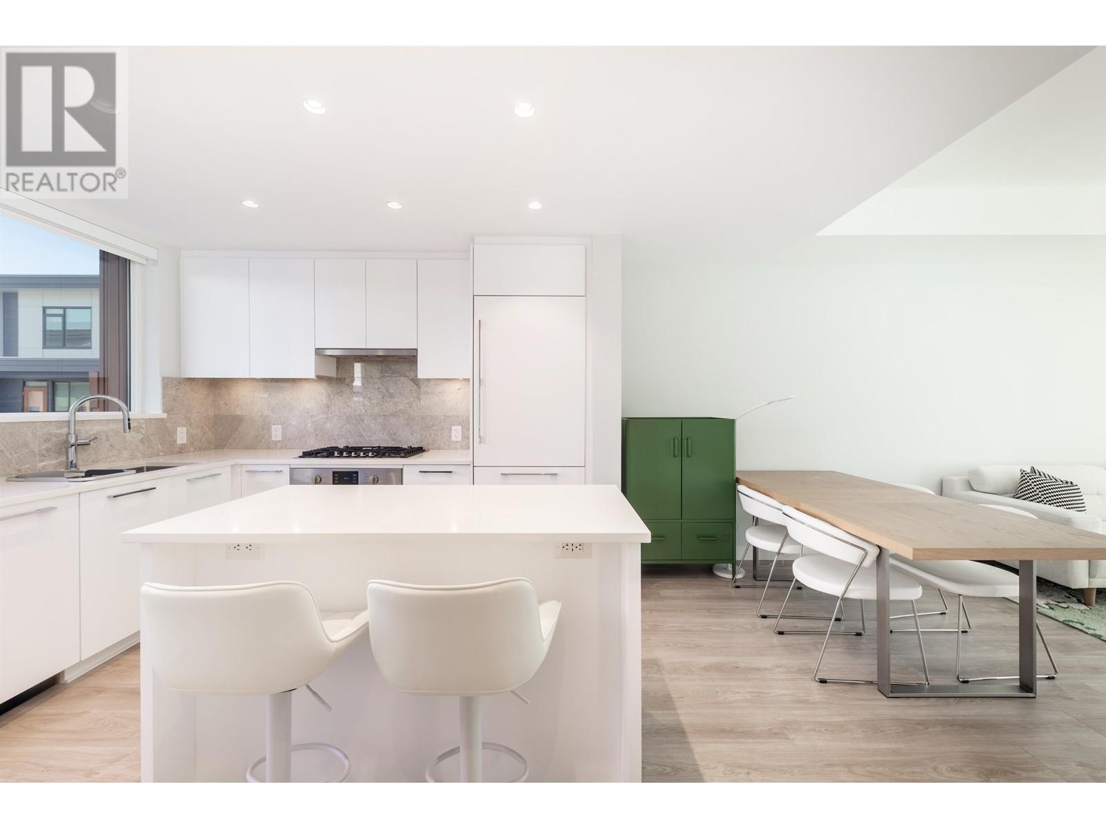 Listing Picture 12 of 24 : 7 2728 ACADIA ROAD, Vancouver / 溫哥華 - 魯藝地產 Yvonne Lu Group - MLS Medallion Club Member