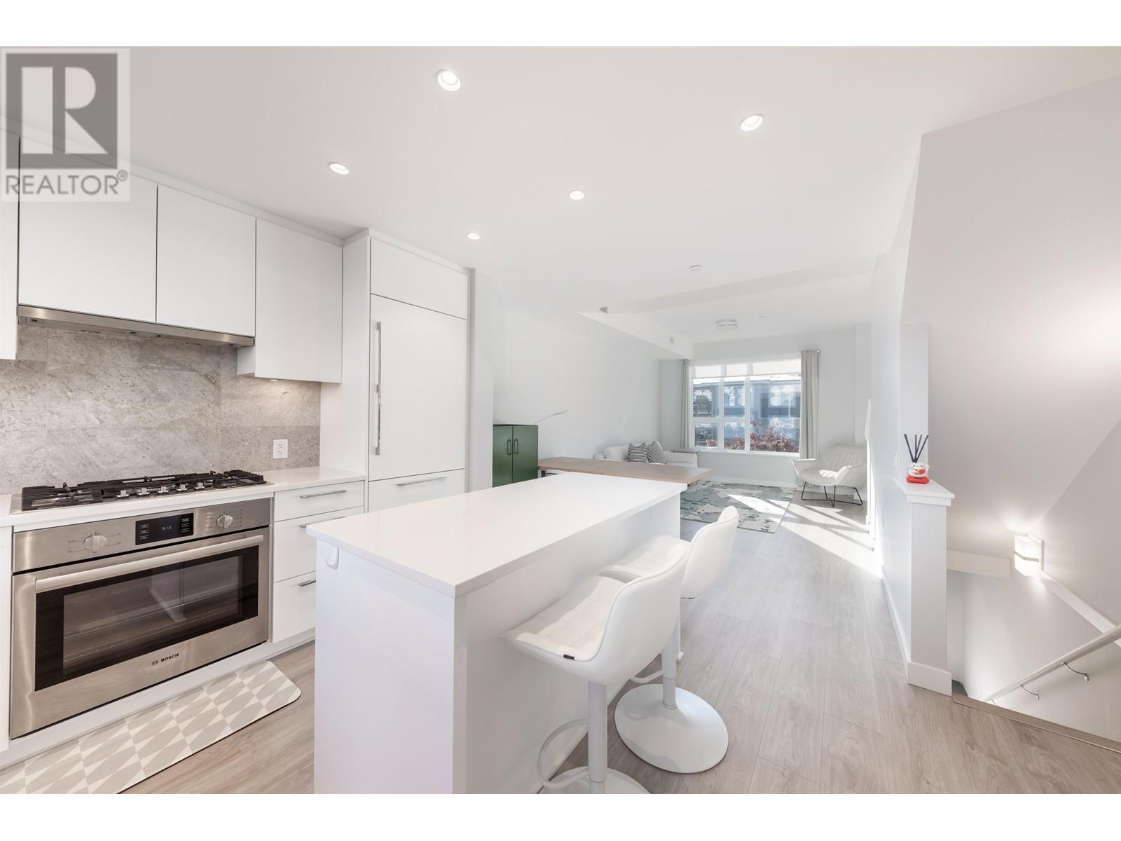 Listing Picture 15 of 24 : 7 2728 ACADIA ROAD, Vancouver / 溫哥華 - 魯藝地產 Yvonne Lu Group - MLS Medallion Club Member