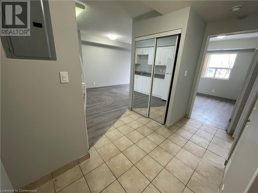 593 Strasburg Road Unit# 403, Kitchener, Ontario  N2E 4J1 - Photo 4 - 40698402