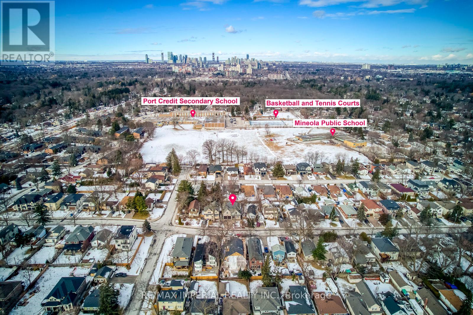 Property at 105 EAGLEWOOD BOULEVARD image 4