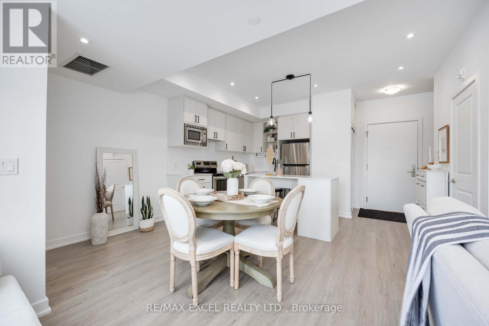 Property at 208 - 155 DOWNSVIEW PARK BOULEVARD image 2