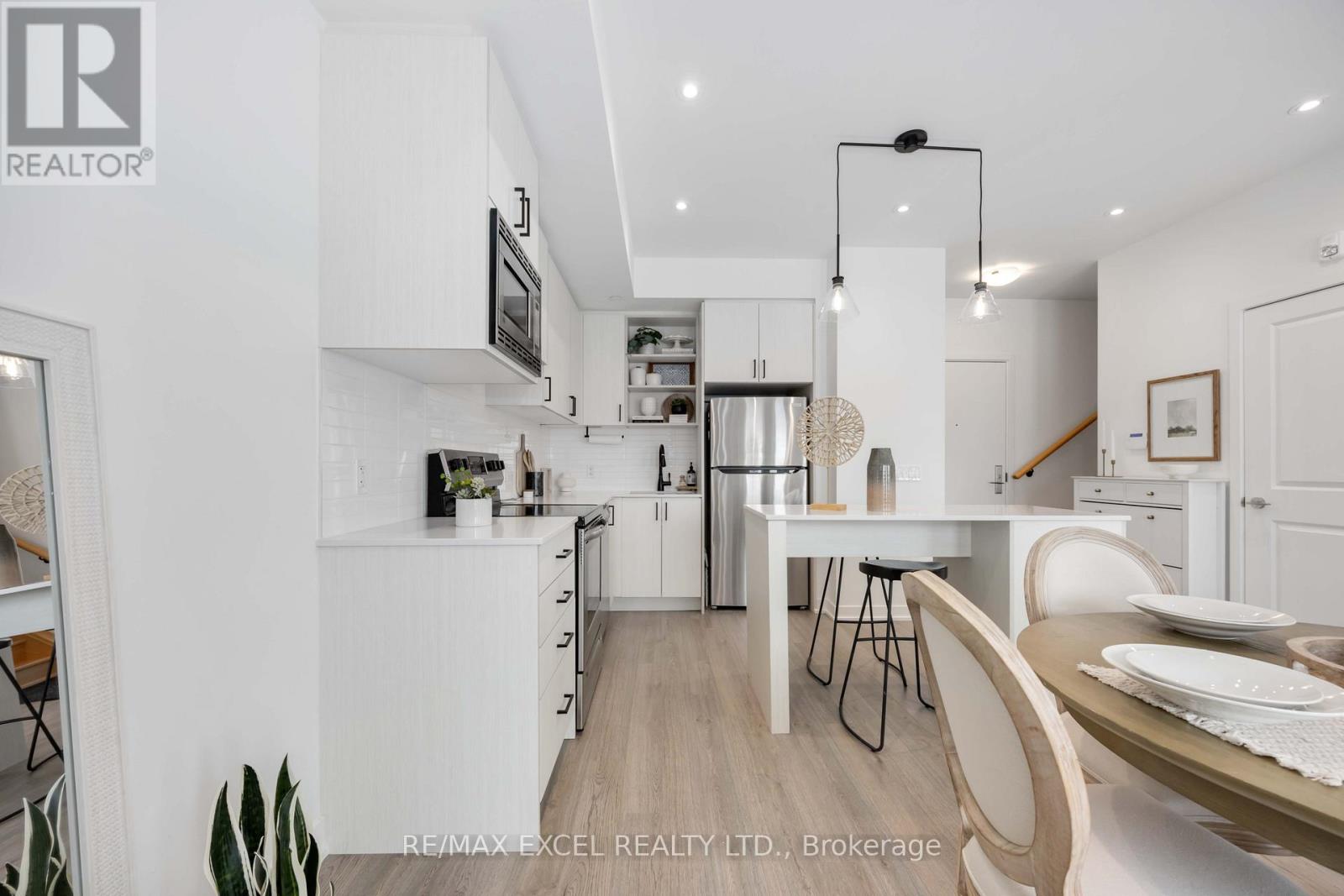 Property at 208 - 155 DOWNSVIEW PARK BOULEVARD image 3