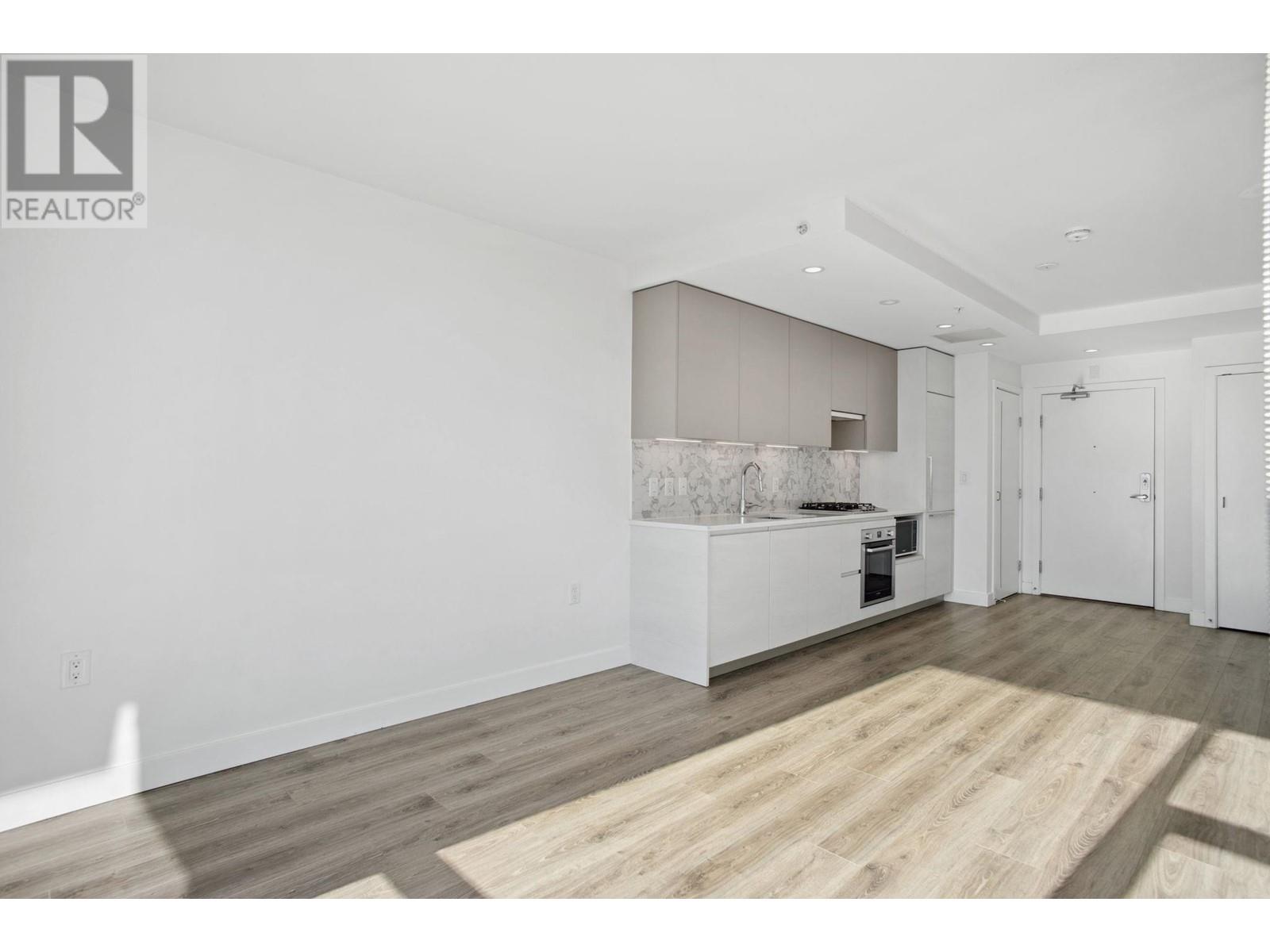 Listing Picture 10 of 33 : 412 8181 CHESTER STREET, Vancouver / 溫哥華 - 魯藝地產 Yvonne Lu Group - MLS Medallion Club Member