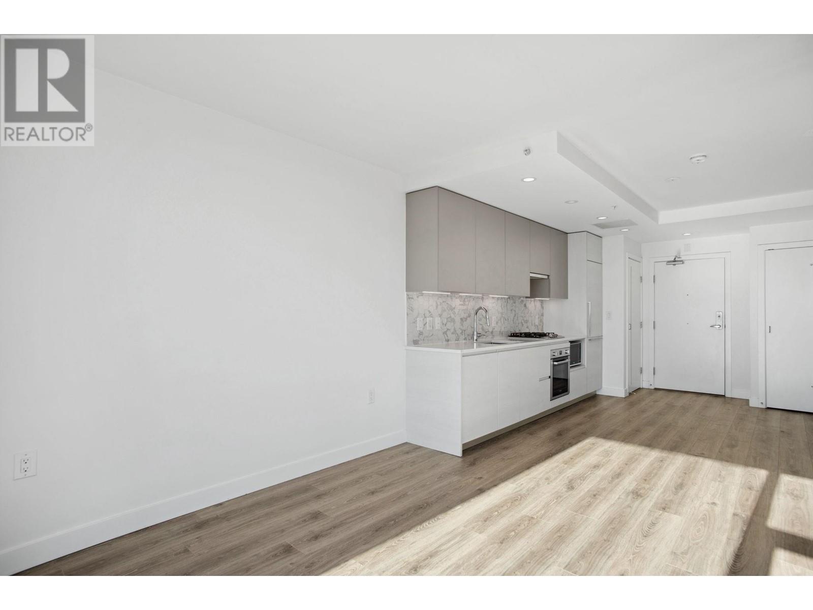 Listing Picture 18 of 33 : 412 8181 CHESTER STREET, Vancouver / 溫哥華 - 魯藝地產 Yvonne Lu Group - MLS Medallion Club Member