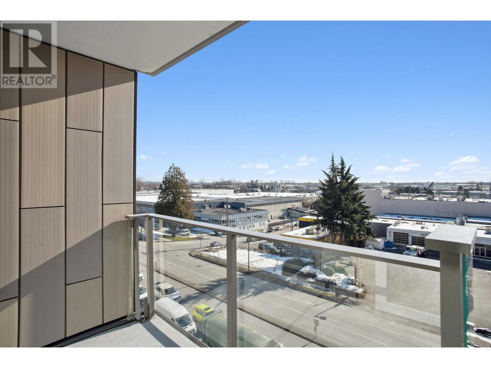 Listing Picture 21 of 33 : 412 8181 CHESTER STREET, Vancouver / 溫哥華 - 魯藝地產 Yvonne Lu Group - MLS Medallion Club Member