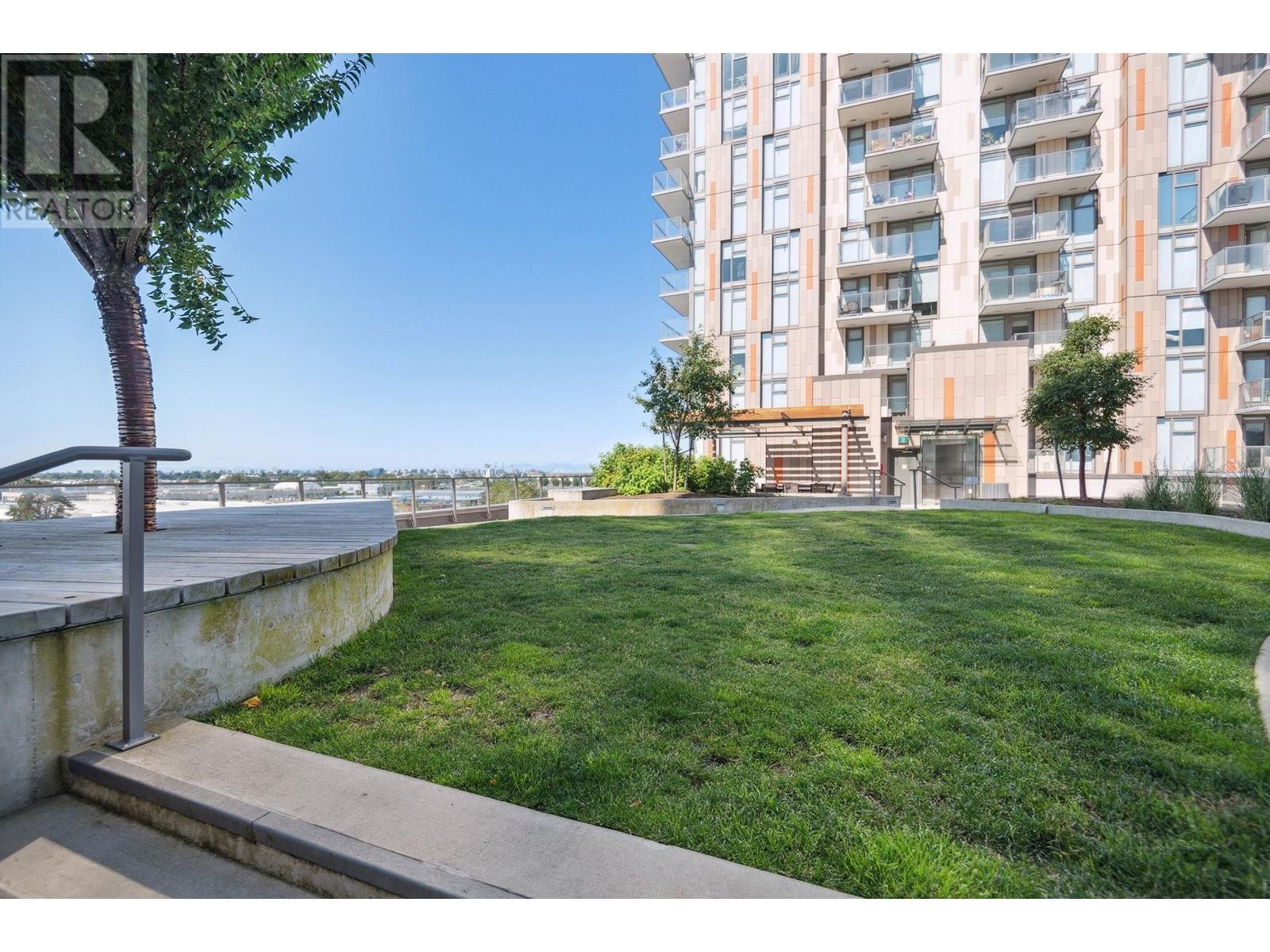 Listing Picture 27 of 33 : 412 8181 CHESTER STREET, Vancouver / 溫哥華 - 魯藝地產 Yvonne Lu Group - MLS Medallion Club Member