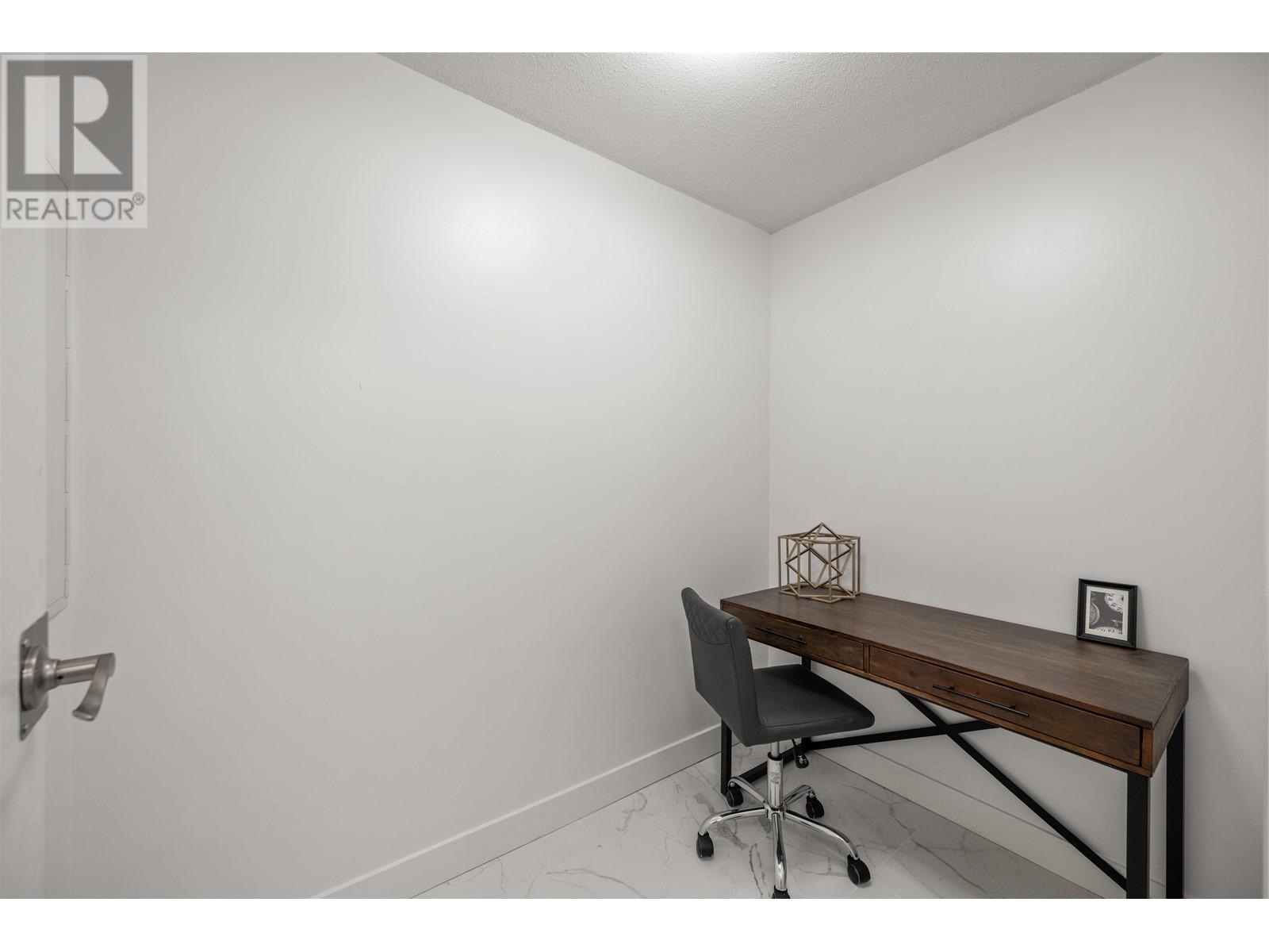 Listing Picture 15 of 19 : 2302 1325 ROLSTON STREET, Vancouver / 溫哥華 - 魯藝地產 Yvonne Lu Group - MLS Medallion Club Member