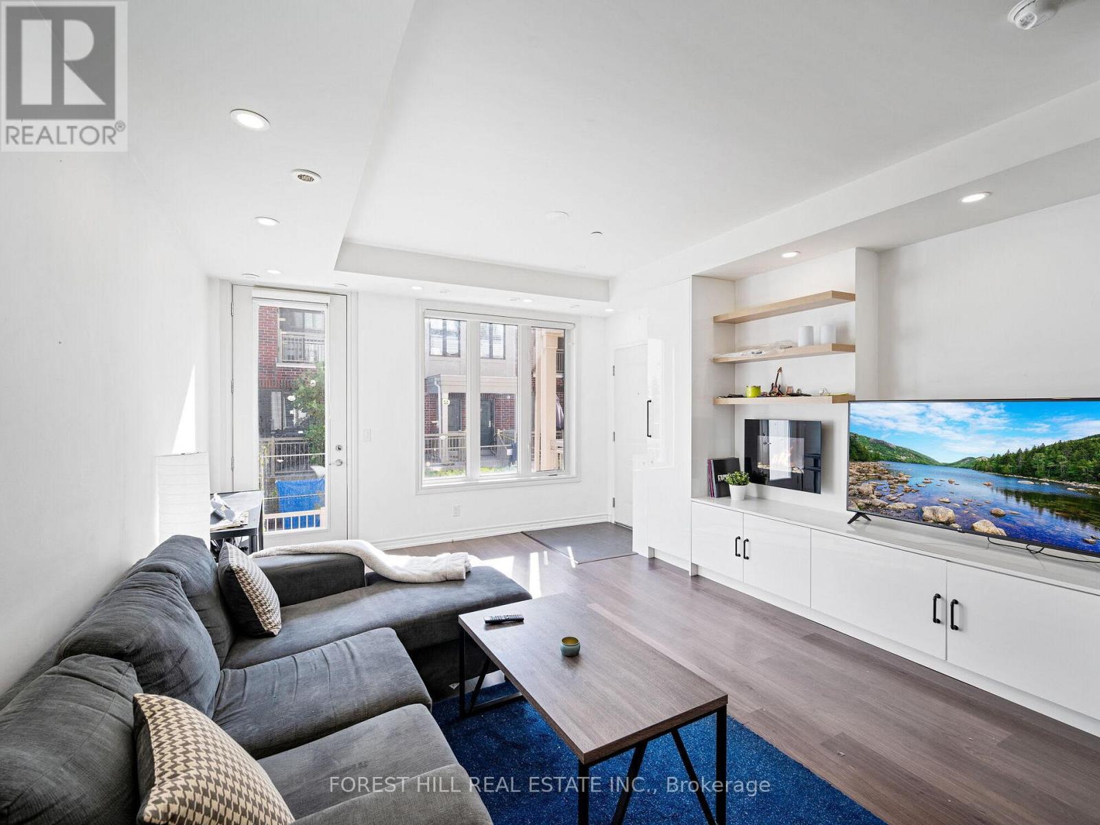 Property at 21 - 145 LONG BRANCH AVENUE image 4