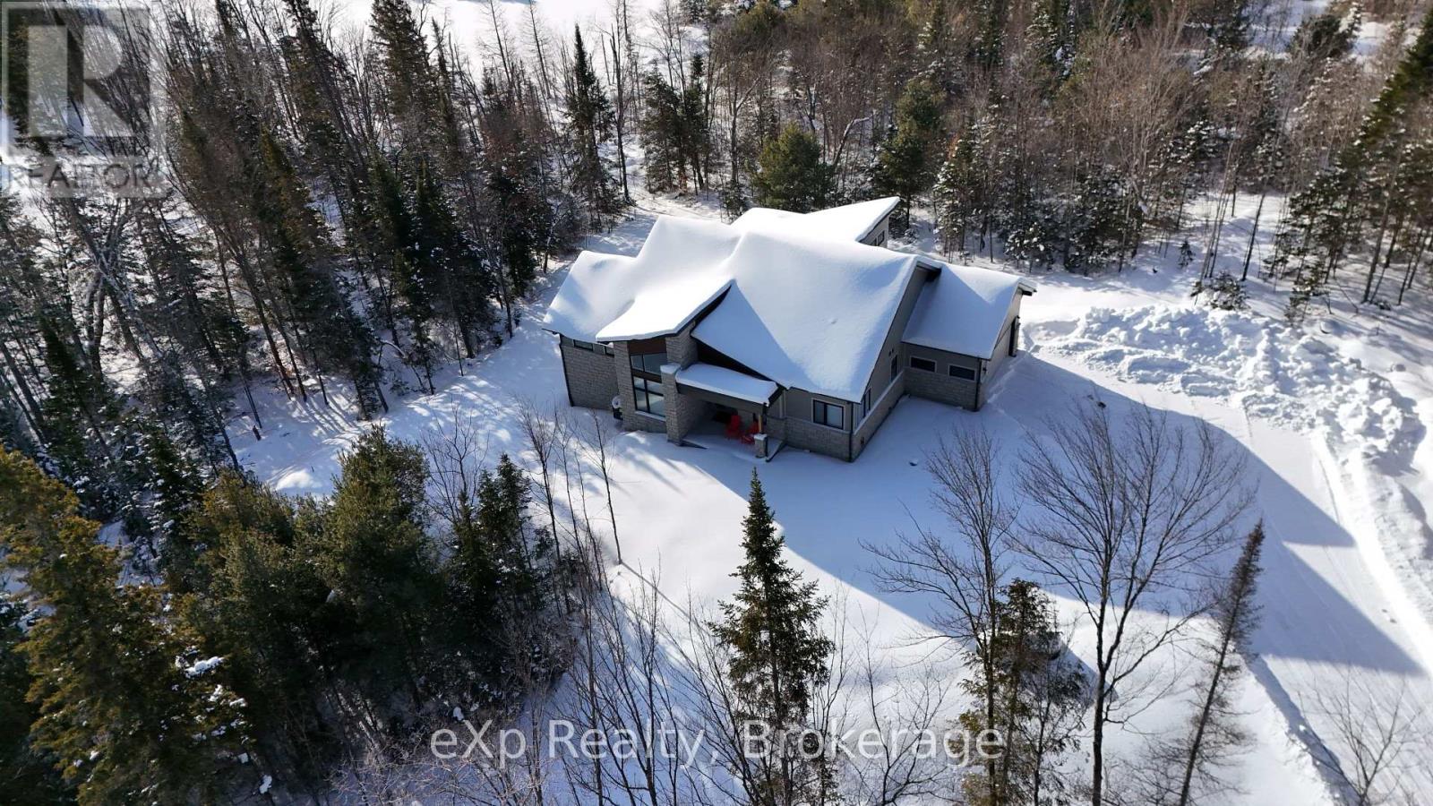 1017 Ridgeline Drive, Lake Of Bays, Ontario  P1J 2J6 - Photo 2 - X11972216