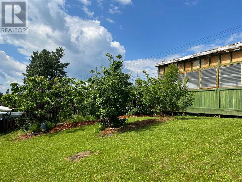 518 6 Avenue, Fox Creek, Alberta  T0H 1P0 - Photo 17 - A2188800