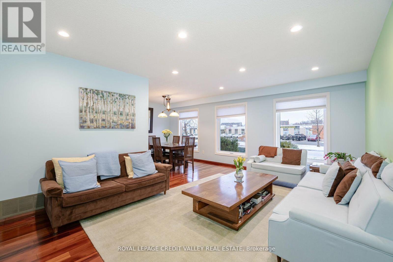 17 Meadowland Gate, Brampton, Ontario  L6W 3N8 - Photo 8 - W11972172