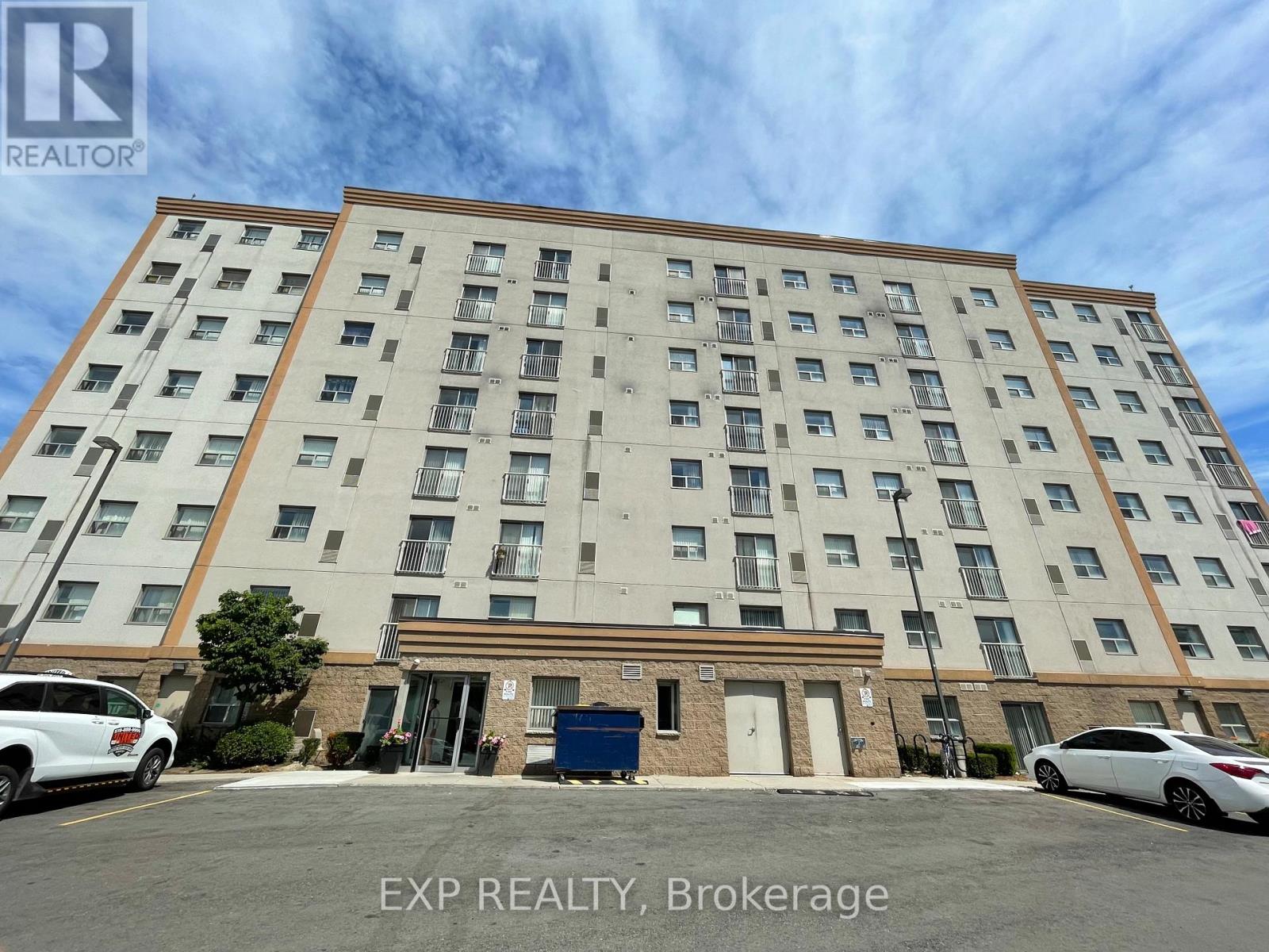 403 - 593 Strasburg Road, Kitchener, Ontario  N2E 4J1 - Photo 1 - X11972177
