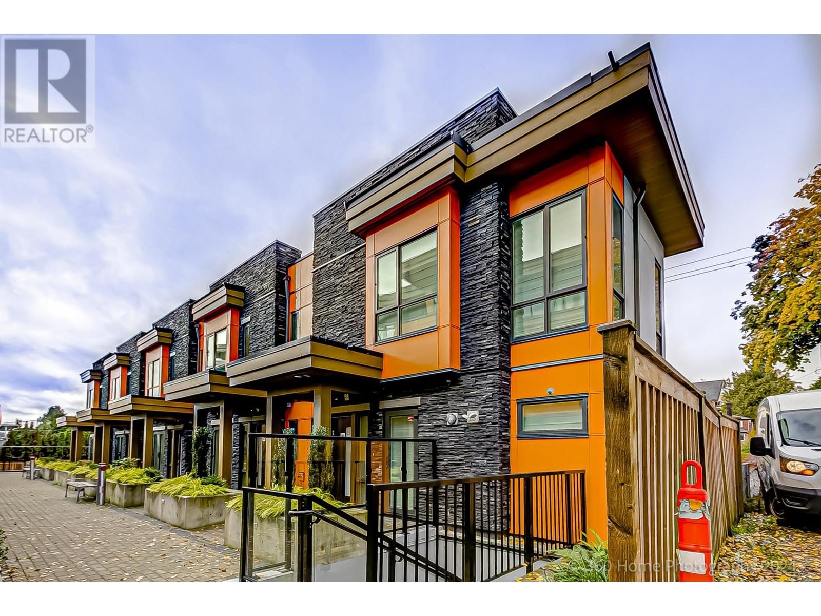 21 7565 Oak Street, Vancouver, British Columbia  V6P 4A4 - Photo 3 - R2966696