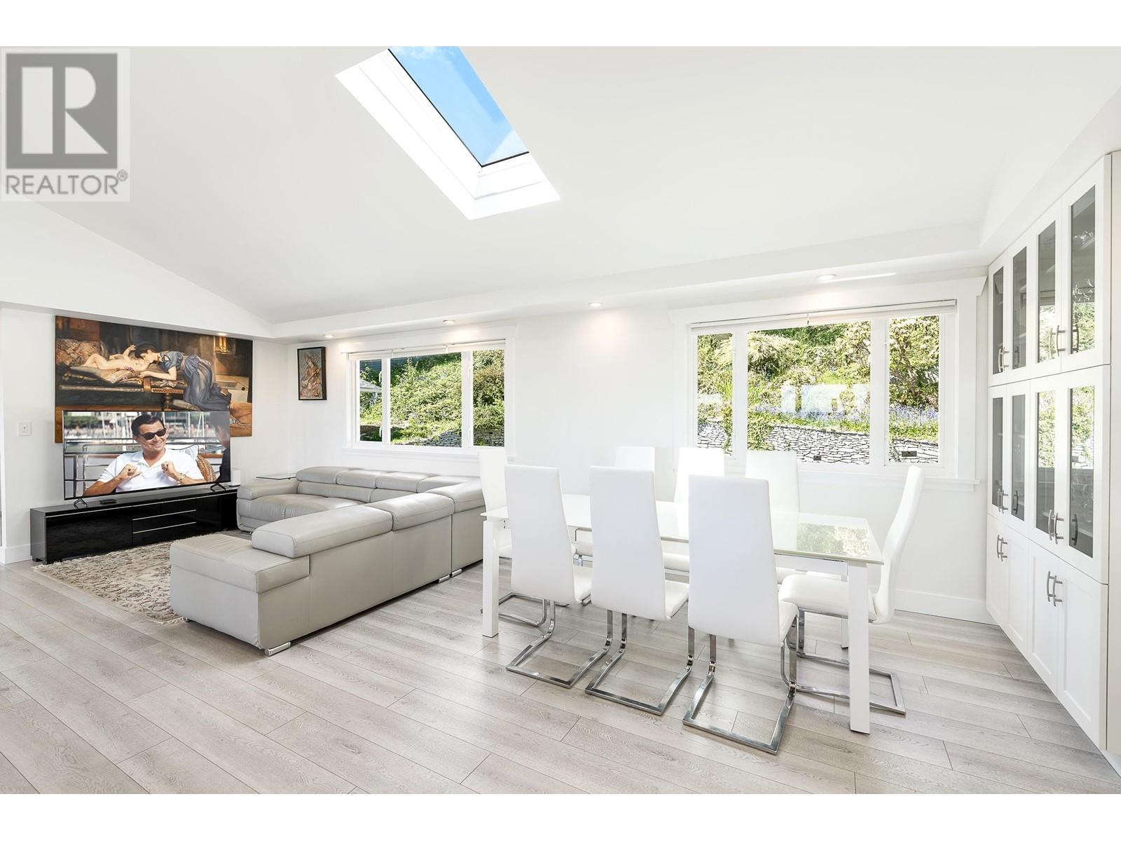 930 Esquimalt Avenue, West Vancouver, British Columbia  V7T 1J8 - Photo 25 - R2966703
