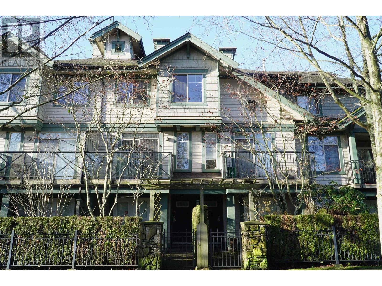 Listing Picture 4 of 14 : 4 6233 BIRCH STREET, Richmond / 烈治文 - 魯藝地產 Yvonne Lu Group - MLS Medallion Club Member
