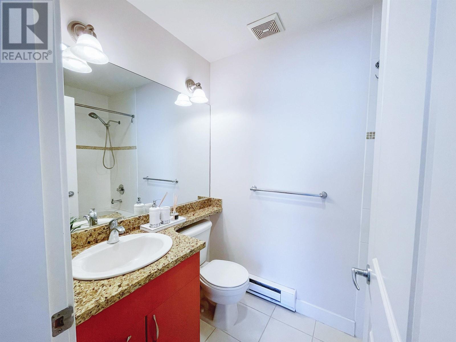 Listing Picture 13 of 14 : 4 6233 BIRCH STREET, Richmond / 烈治文 - 魯藝地產 Yvonne Lu Group - MLS Medallion Club Member